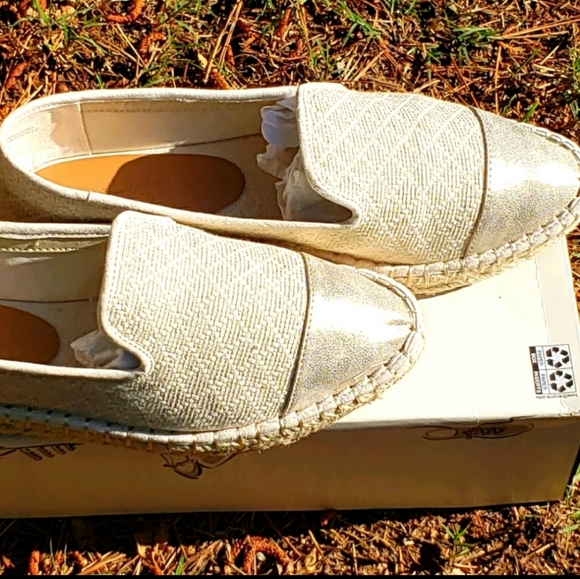 Universal Thread Good Co. Shoes- Size 9 1/2 - Picture 8 of 8